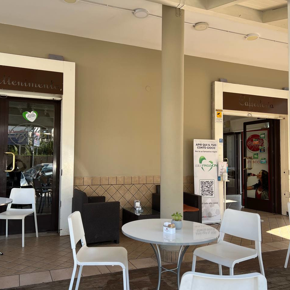 punto-vendita-ricariche-bar-coffee-break-trentola-ducenta2
